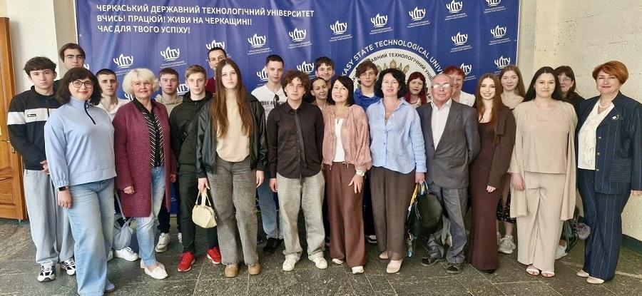 Стейкхолдери кафедри екології та природоохоронних технологій ЧДТУ провели відкриту лекцію в межах Європейського тижня громадського здоровʼя в Україні