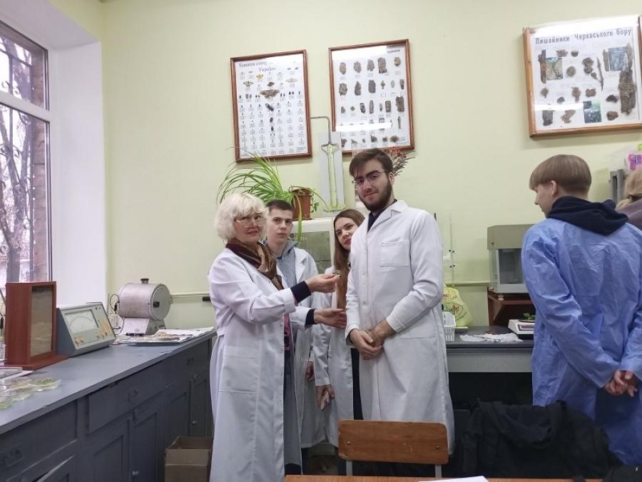 На кафедрах лісового господарства та раціонального природокористування і екології та природоохоронних технологій  ЧДТУ практикують проведення бінарних занять