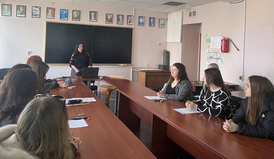 Дні студентської науки-2026: кафедра іноземних мов та міжнародної комунікації ЧДТУ провела тематичні наукові секції