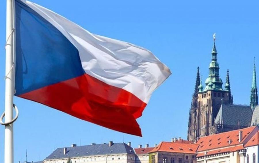 Стипендії Уряду Чеської Республіки на 2025/2026 академічний рік