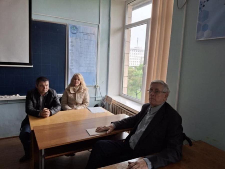 Колектив кафедри хімічних технологій та водоочищення ЧДТУ зустрівся  з роботодавцями і стейкхолдерами