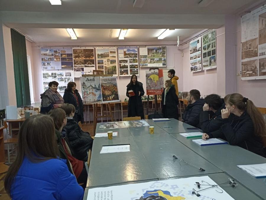 Студенти-дизайнери ЧДТУ презентували наукові дослідження з розвитку дизайну в Україні