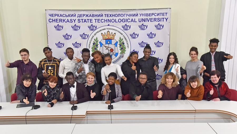 У ЧДТУ у День народження Лесі Українки шанували Мову