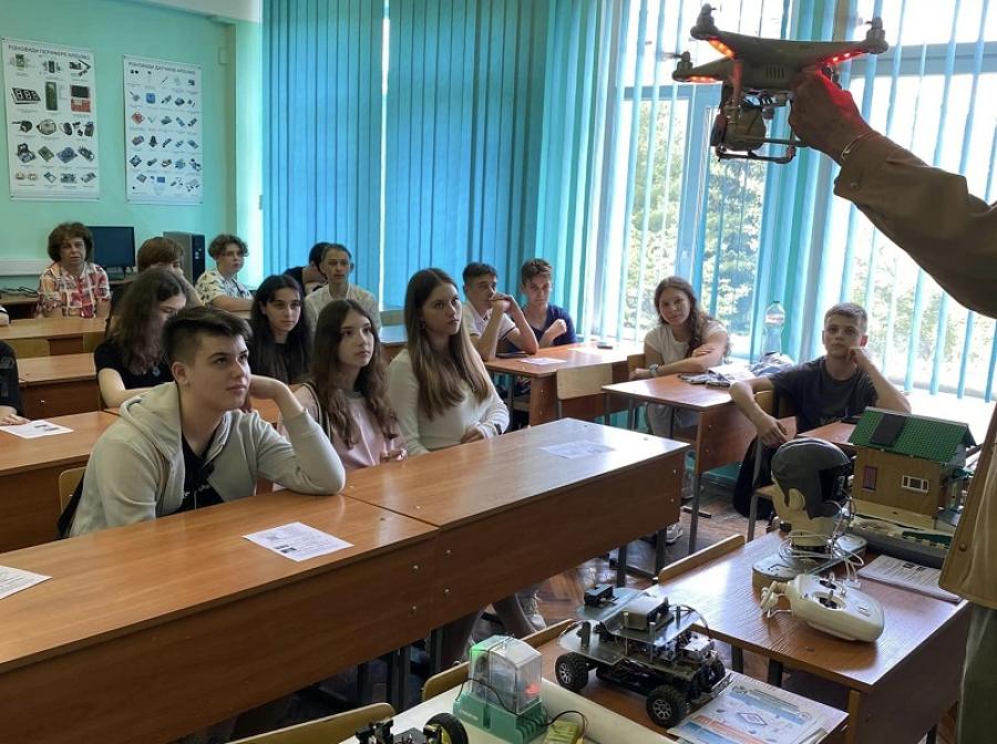 До ЧДТУ на ознайомчу екскурсію завітали восьмикласники міської гімназії №31