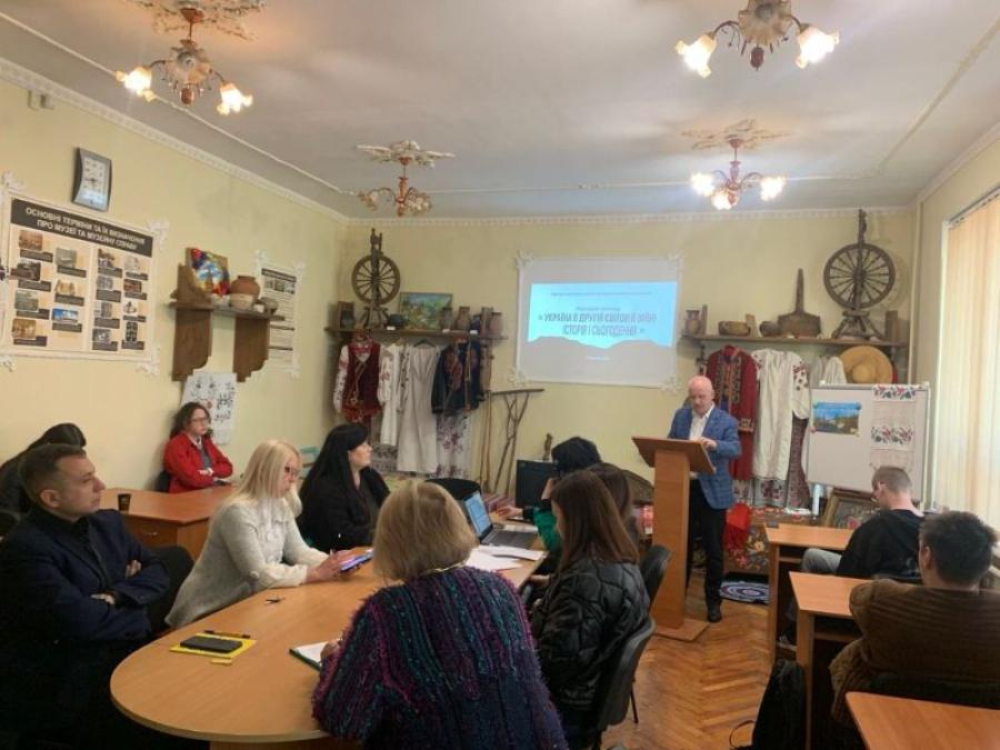 «Україна у Другій світовій війні: історія і сьогодення». У ЧДТУ відбувся науковий семінар з нагоди 80-ї річниці перемоги над нацизмом