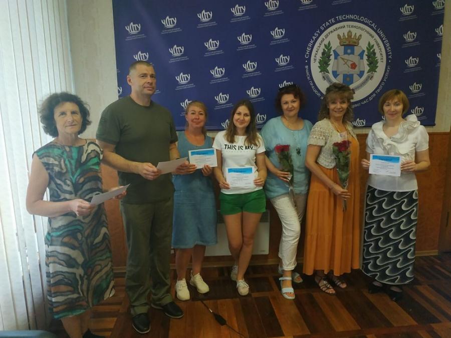 У ЧДТУ завершилися волонтерські курси української мови для переселенців
