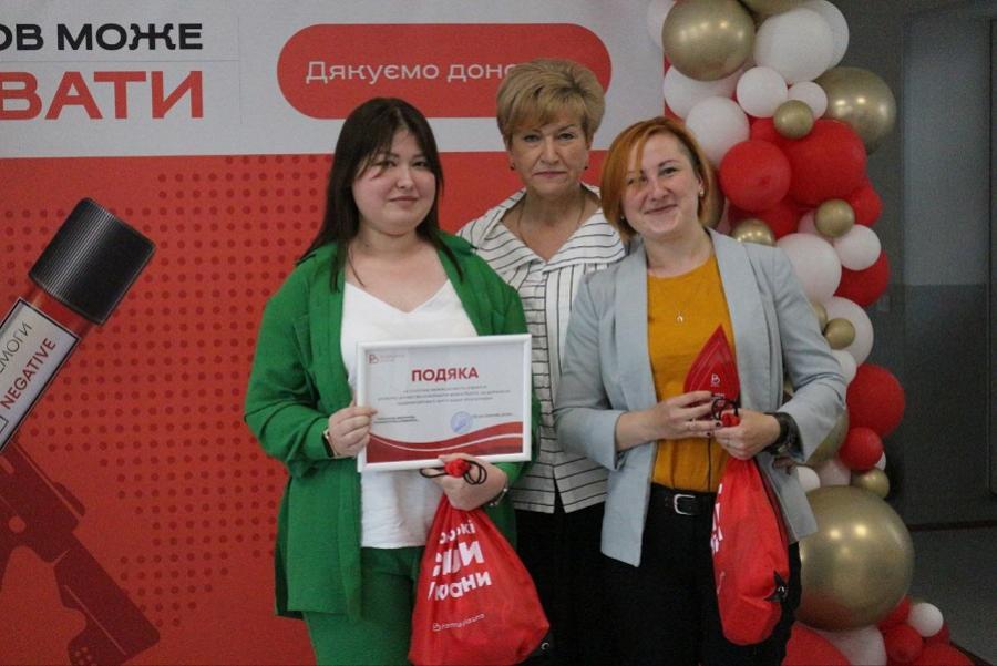 За  соціальну відповідальність і партнерство: колектив ЧДТУ отримав відзнаку до Всесвітнього дня донора (відео)
