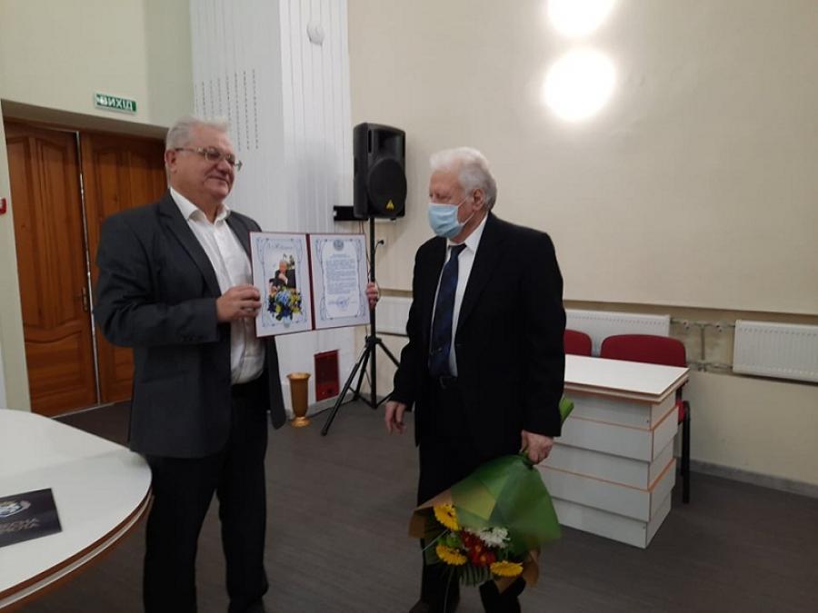 У ЧДТУ віншували професора Анатолія Тимченка з 80-річним ювілеєм