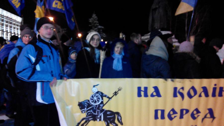 Студенти, викладачі та співробітники ЧДТУ взяли участь в смолоскипній ході пам&#039;яті Героїв Крут
