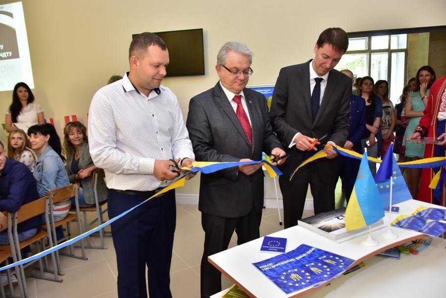 У ЧДТУ відкрили Інформаційний центр Європейського Союзу