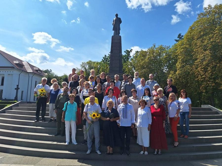 Керівництво ЧДТУ взяло участь у всеукраїнському круглому столі, присвяченому 150-річчю нащадка Тараса Шевченка художника Фотія Красицького