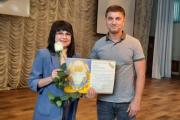 У ЧДТУ заступник голови Черкаської районної ради Олександр Гончаренко вручив Почесні грамоти з нагоди Дня Конституції України